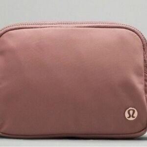 Lululemon Everywhere Belt Bag, Spiced Chai Color with Rose Gold Hardware, New!